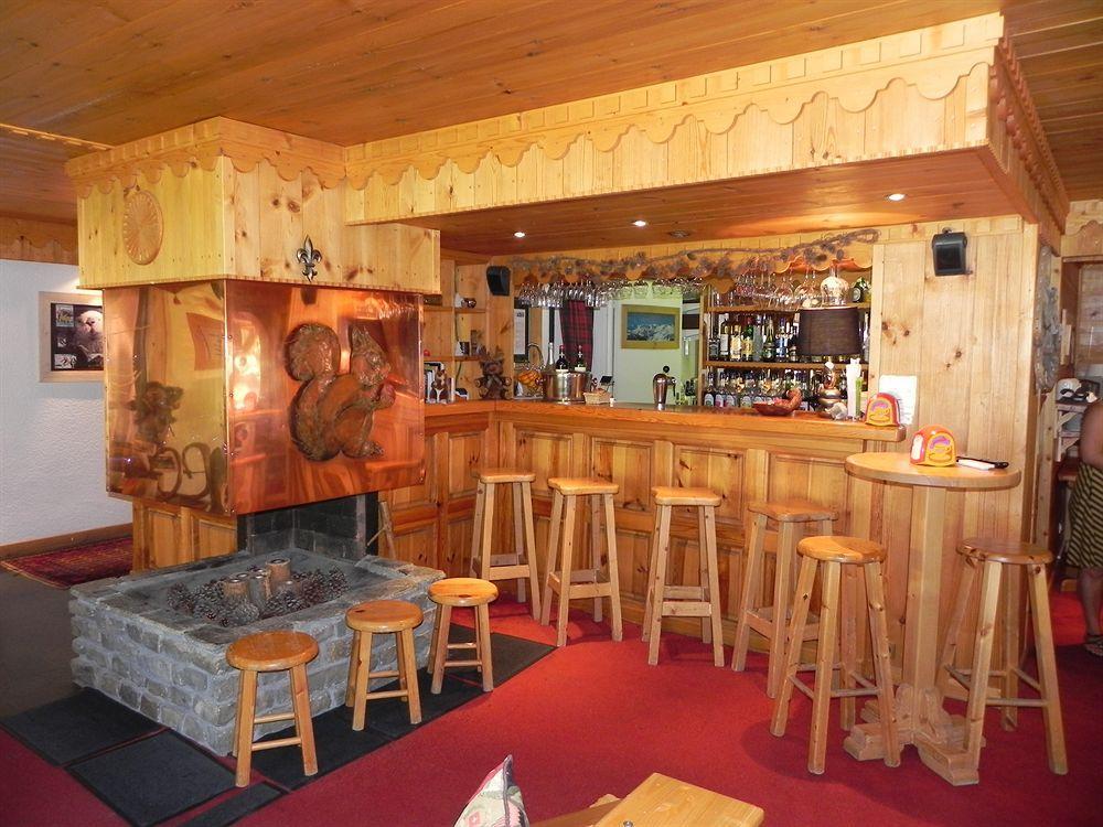 Hotel Ecureuil Вар Екстериор снимка