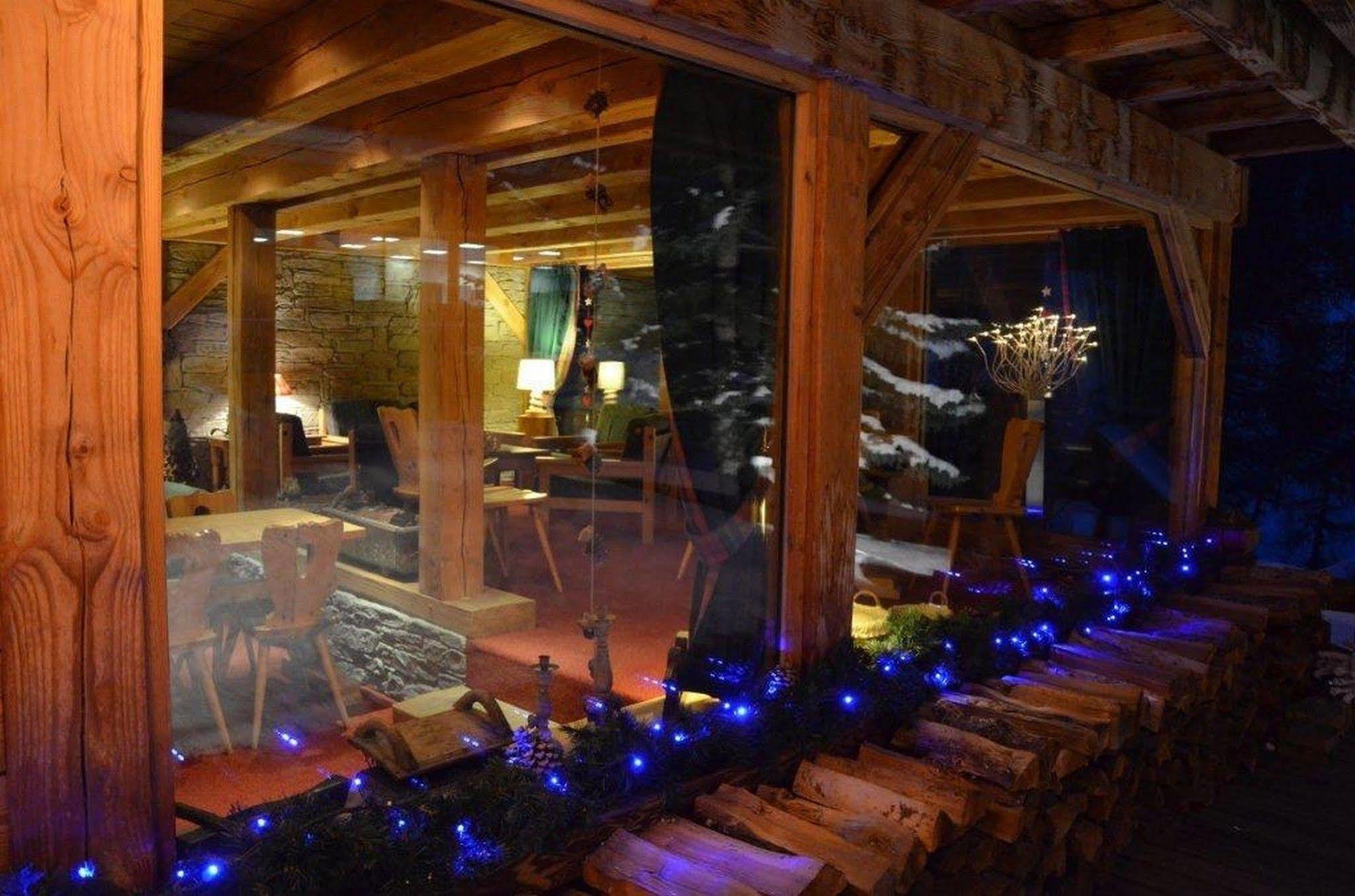 Hotel Ecureuil Вар Екстериор снимка